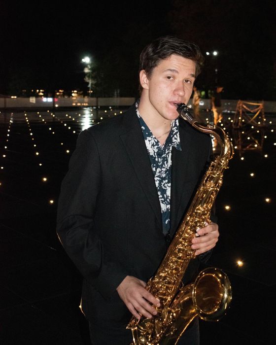 Музыкант саксофонист на ваш праздник