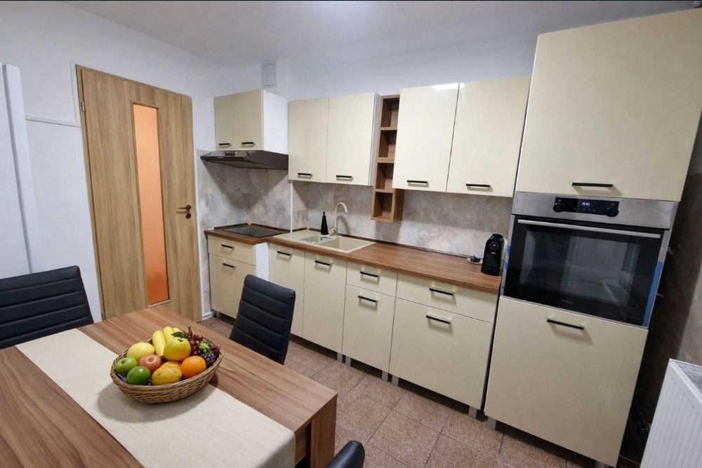 Apartament 2 camere închiriat  - zonă centrală