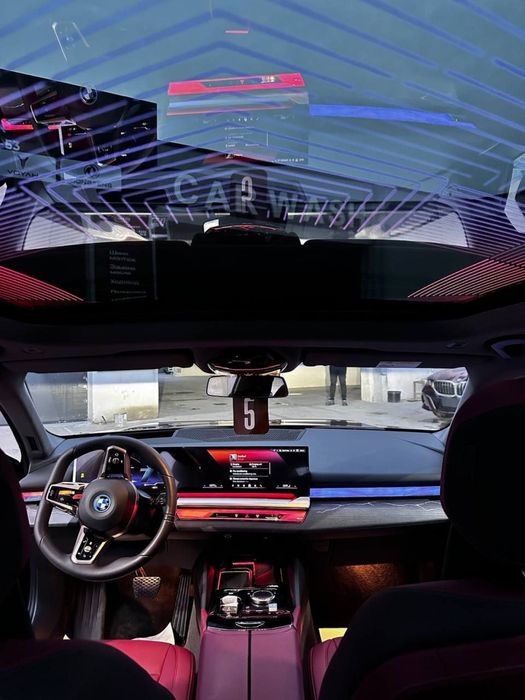 BMW i5 50L 2025yil