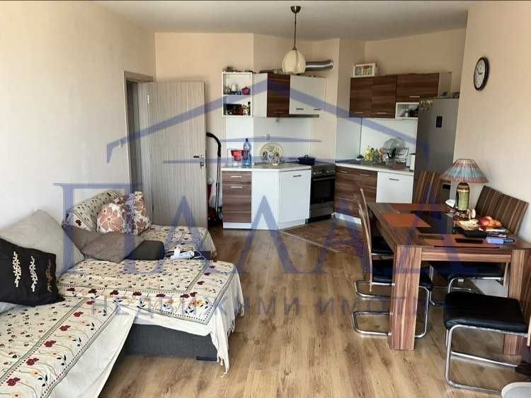 Продава се Двустаен апартамент в Варна, Аспарухово - 66 кв.м за 1735 €/кв.м - Снимка #1