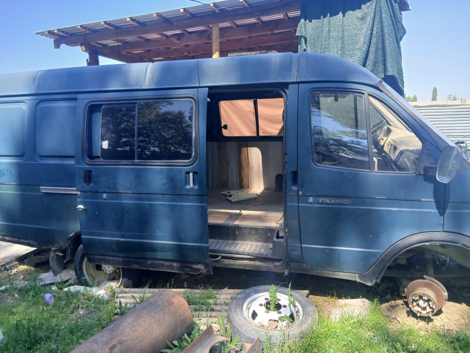 Продам Газель на запчасти