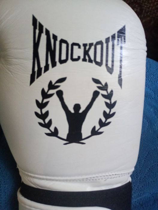Mănuși  knockout
