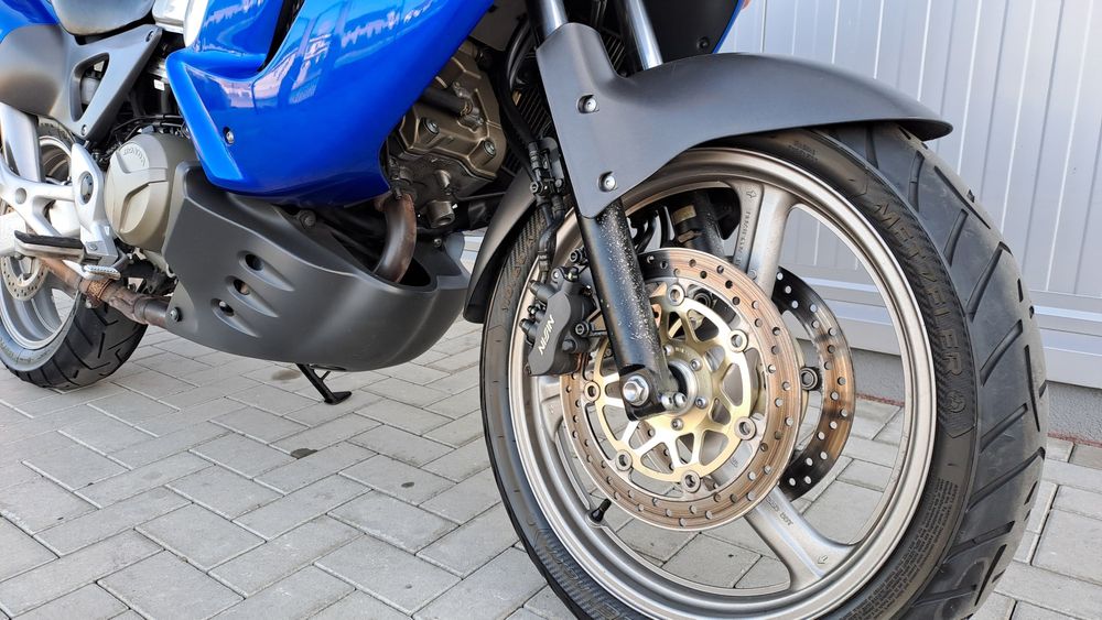 Honda XL1000V Varadero an 2000