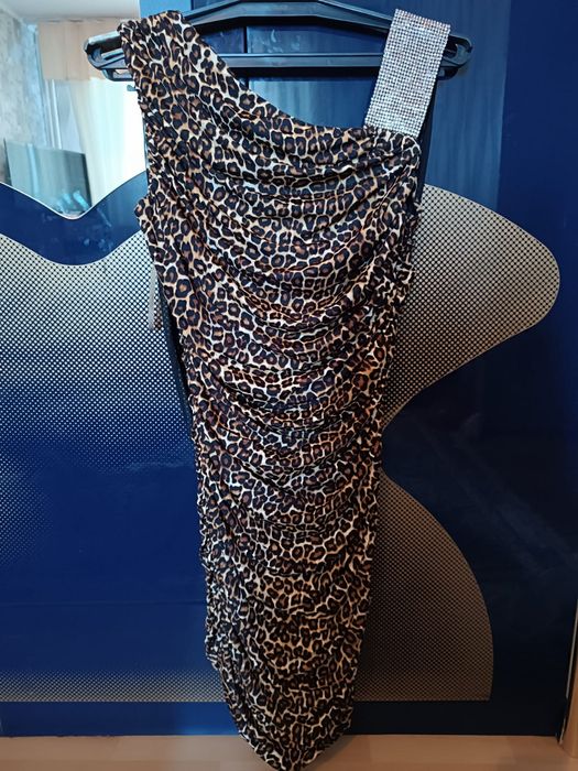 Дёшево продам женские платья