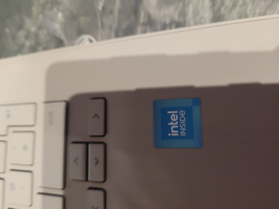 HP Chromebook 14a-ne1000na:
Intel Celeron Processor N4500
64GВ еMMC
4GB onboard LPDDR4X SDRAM