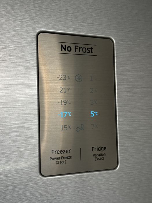 Холодильник Samsung новый