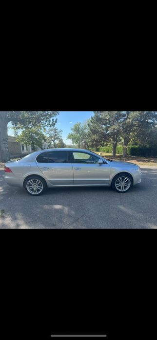 Vand Skoda Superb 2.0 TDI 140 cp DSG