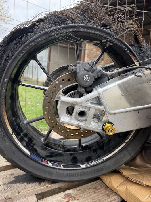BMW S1000RR (2009-2011) на части