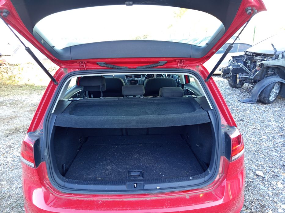 Фолксваген Голф 7 1.6 тди 105 коня 2015 год