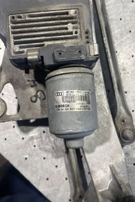 Ansamblu stergatoare parbriz volan pe stanga Audi A8 2006
