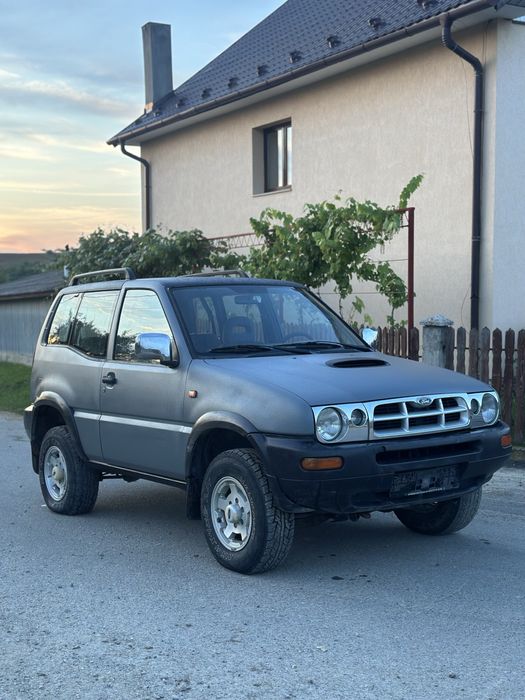 Nissan Terrano 2/Ford Maverick