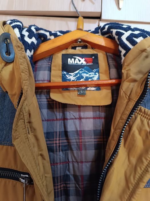 Мужская куртка размер L