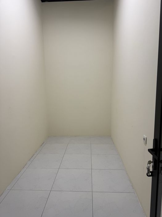 ИБН СИНО  БЕЛТЕПАДА 9 кв ОФИС Ва СКЛАД Узок Муддат Арендага Берилади