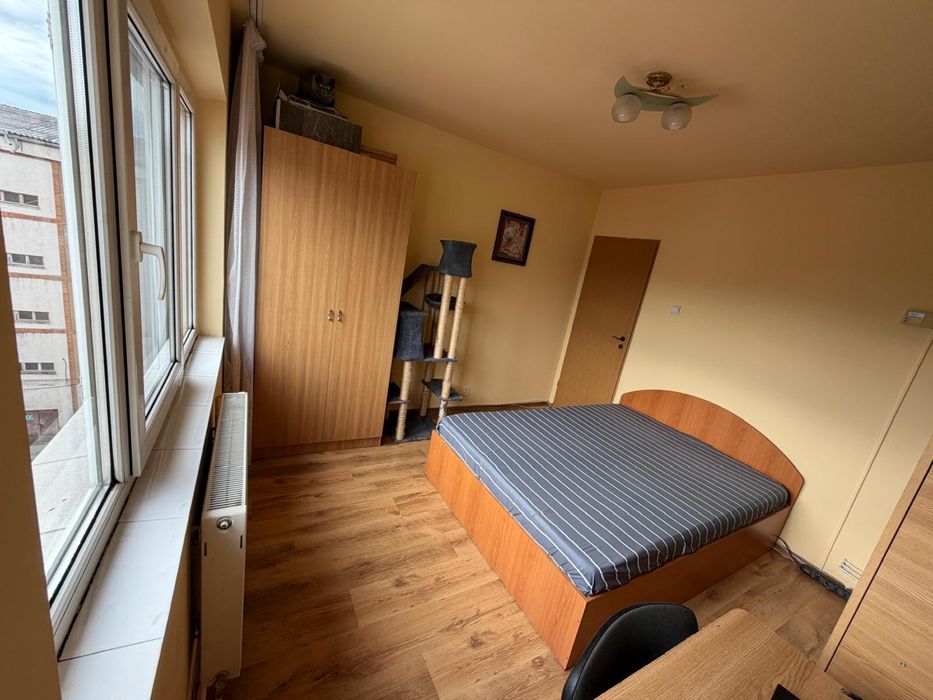 Apartament 2 camere decomandat Hateg
