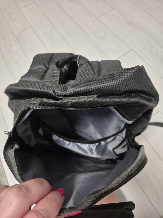 Rucsac nou avion