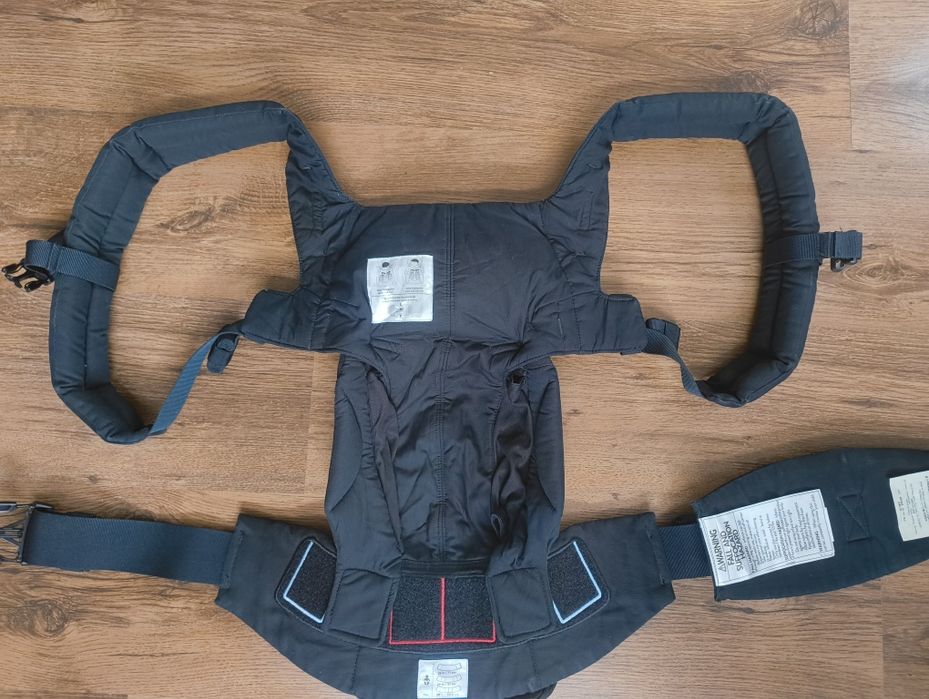 Ergobaby Omni 360 pure black - раница за бебеносене
