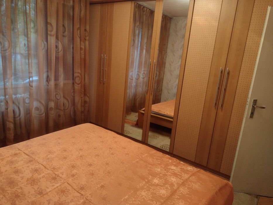 Продава се Тристаен апартамент в Русе, Възраждане - 78 кв.м за 1116 €/кв.м - Снимка #2