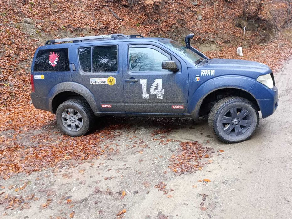 Nissan Pathfinder R51