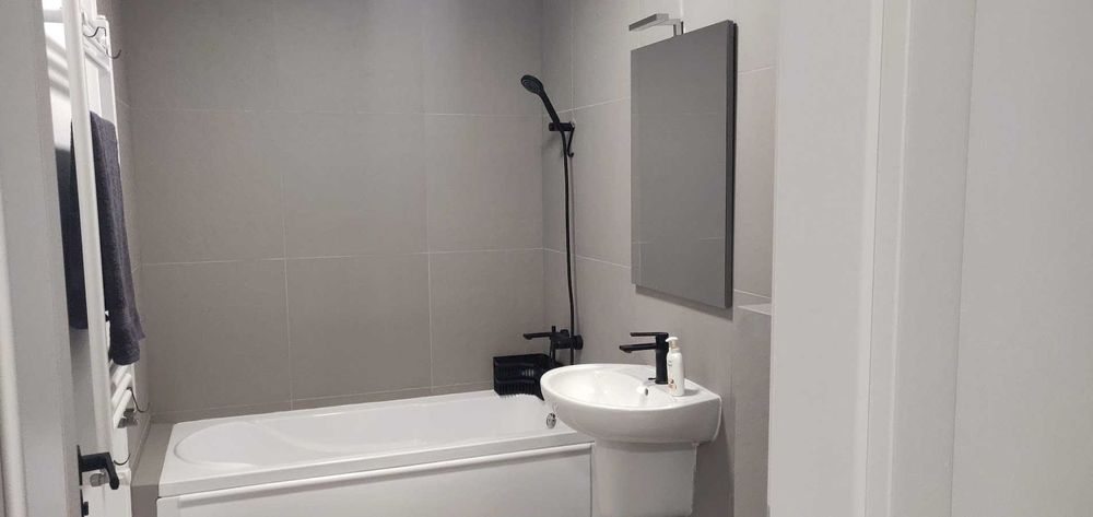 Inchiriez apartament nou 2 camere