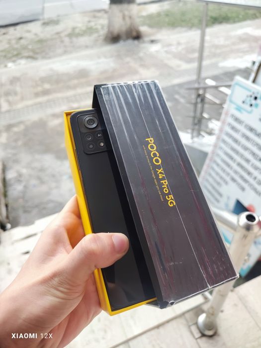 Poco x4 pro 5 g laser black 8 ram 256 rom