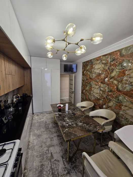 Abay korzinkada kvartira toza ozoda yashaydigan odamlarga