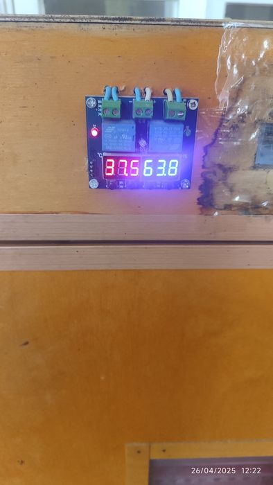 Inkubator 19 kundan keyin joʻja ochirish uchun yani raddom inkubator