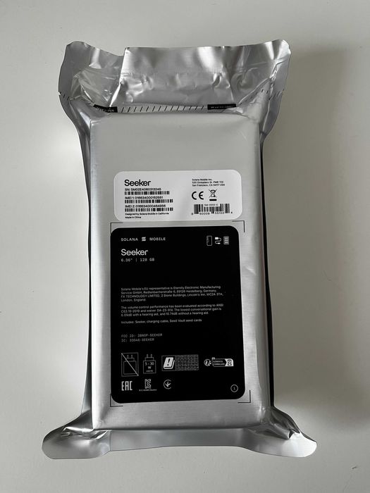 Solana Seeker - NEACTIVAT, Sigilat, Accesorii - Telefon Crypto Nou