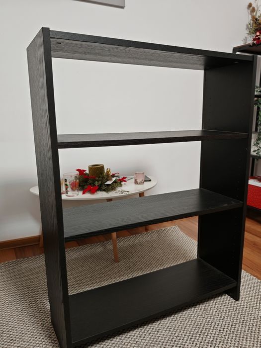 Vând biblioteca Billy Ikea