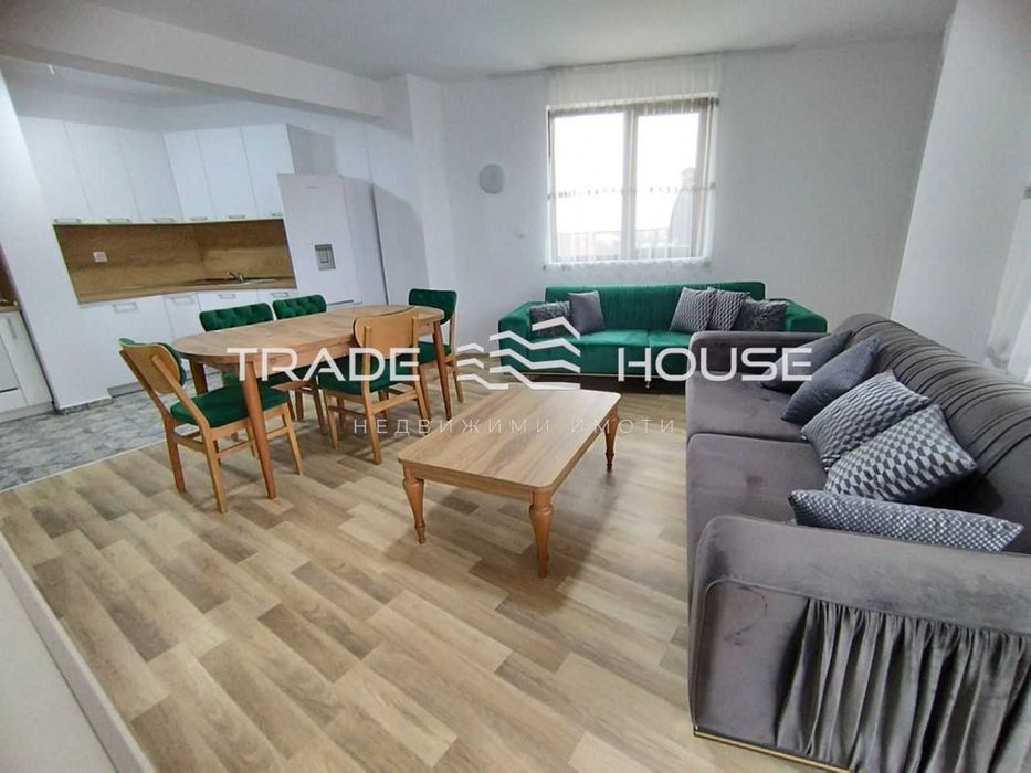 Дава се под наем Двустаен апартамент в Пловдив, Христо Смирненски - 80 кв.м за 440 € - Снимка #2