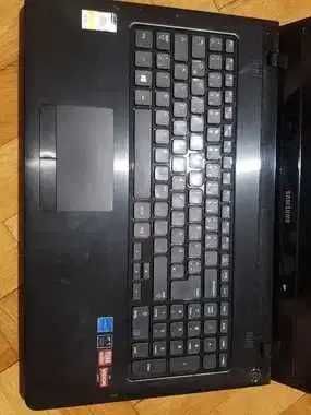 Dezmembrez laptop Samsung NP355E7C S09DE