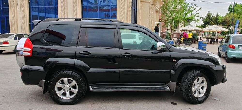 Продаётся Tayota land Cruser Prado 120