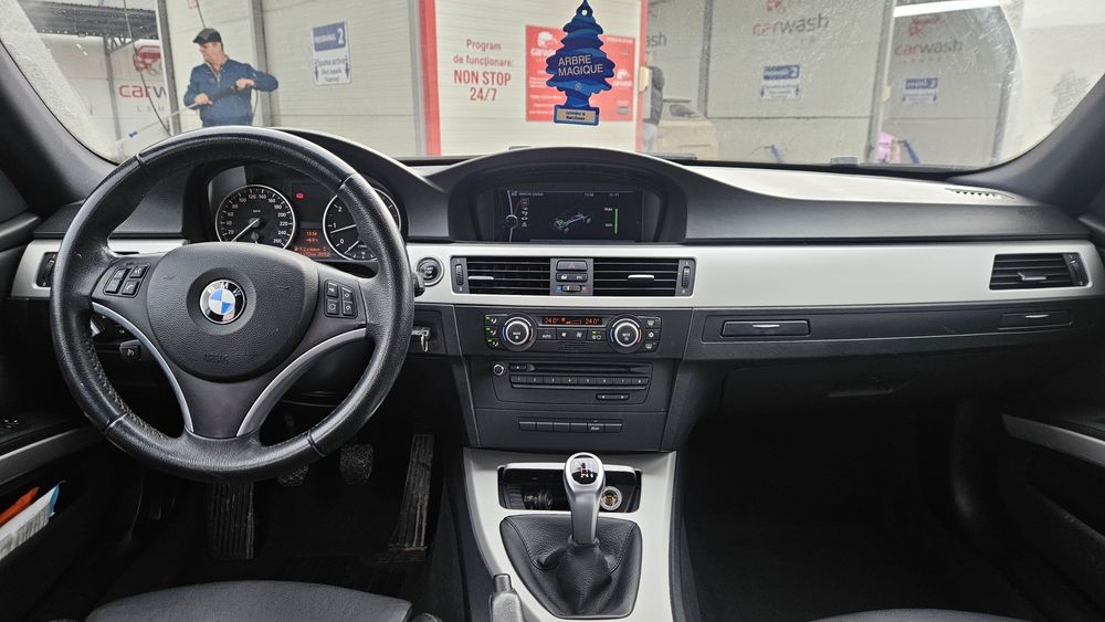 Bmw E90 facelift lci