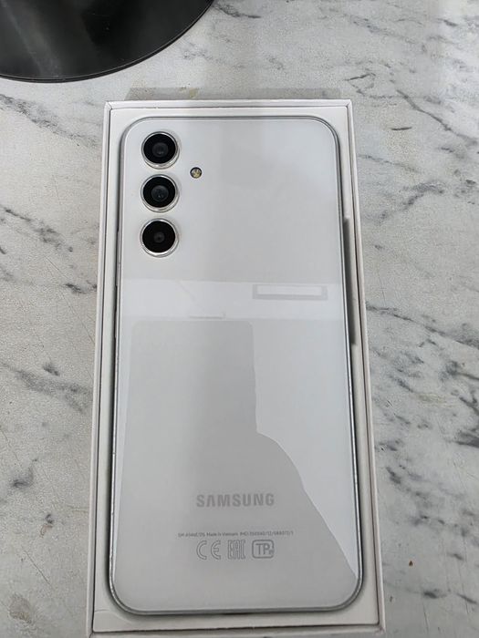 Продам Samsung a54