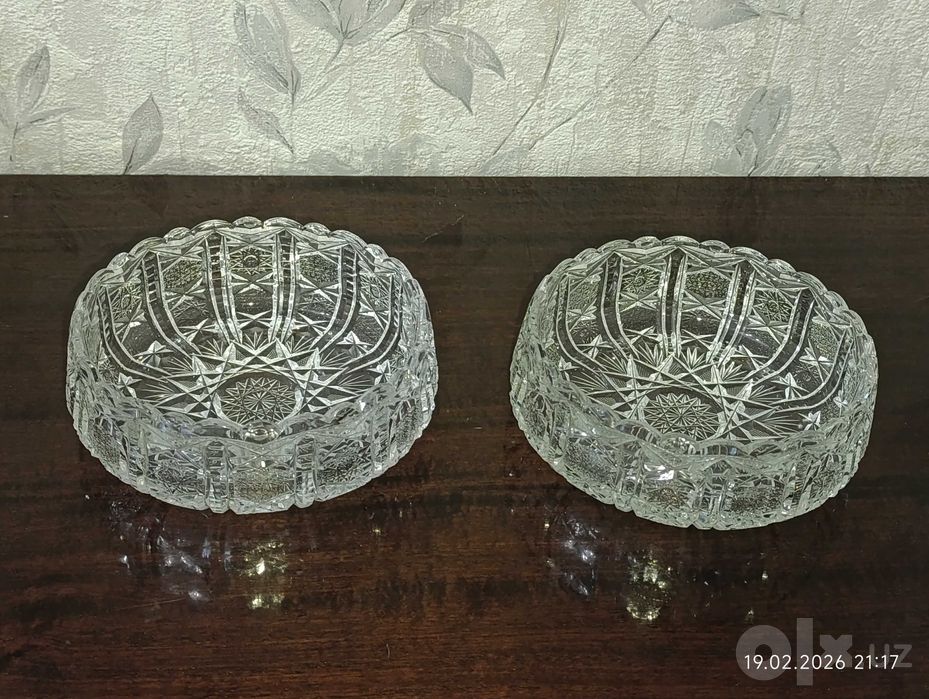 Хрустальные вазы, 2 шт.