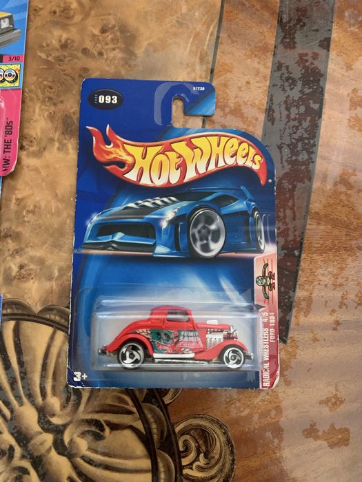 Масштабные модели автомобилей 1:64 hot wheels