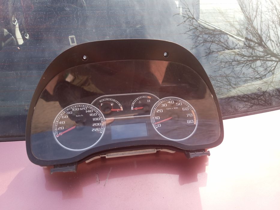 Километраж , табло за гост Албеа fiat albea