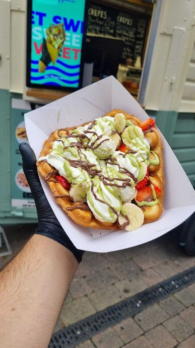 Afacere Completa Rulota Fast Food din Anglia