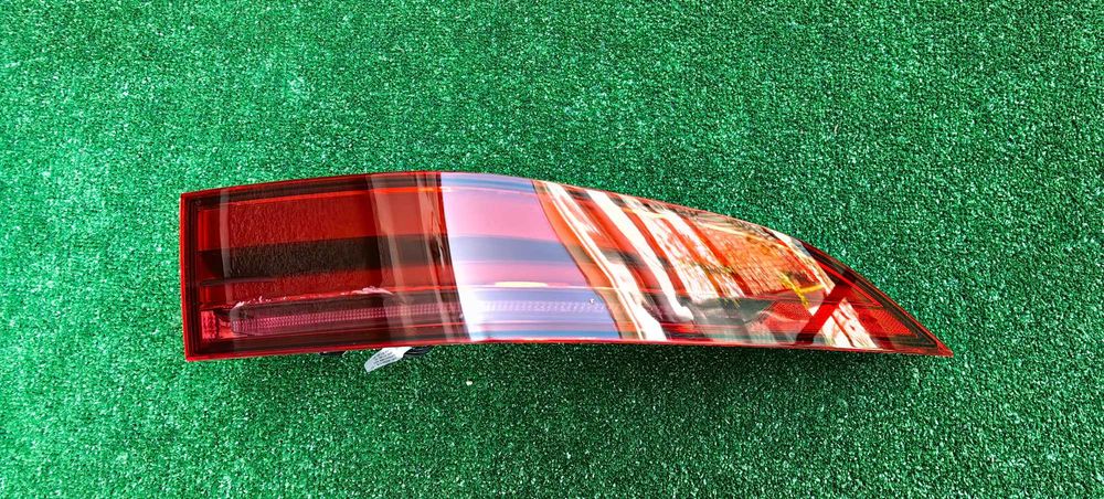 Десен стоп за Jaguar X540 E Pace / Ягуар Х540