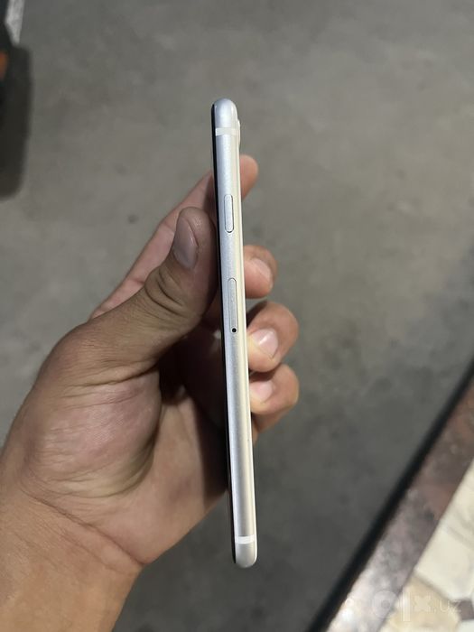 Iphone SE 2020 64GB/74% yomkis LLA sim esim