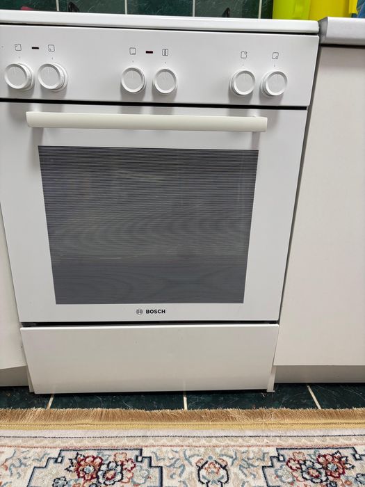 Продаю газ плиту Bosch