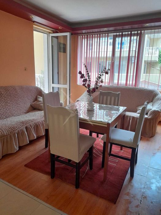Продава се Тристаен апартамент в Поморие - 100 кв.м за 1600 €/кв.м - Снимка #1