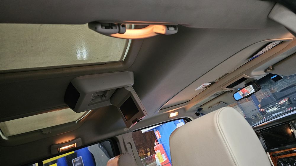 Vând Jeep Commander 3.0 D V6 218 hp