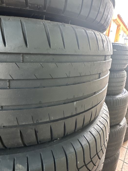 245/45/18 Michelin vara  200 lei bucata