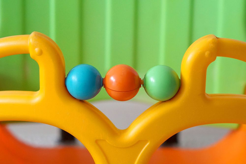 Hinta leagan pentru copii Pilsan cu protectie in fata si suport spate