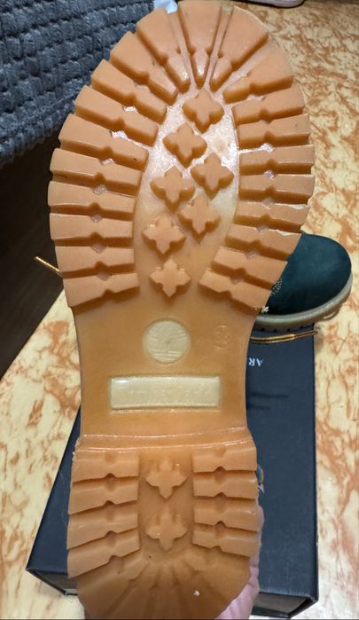 Зимни боти от естествен велур