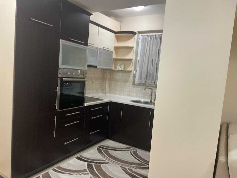 Дава се под наем Двустаен апартамент в Бургас, Възраждане - 56 кв.м за 198.9 € - Снимка #2