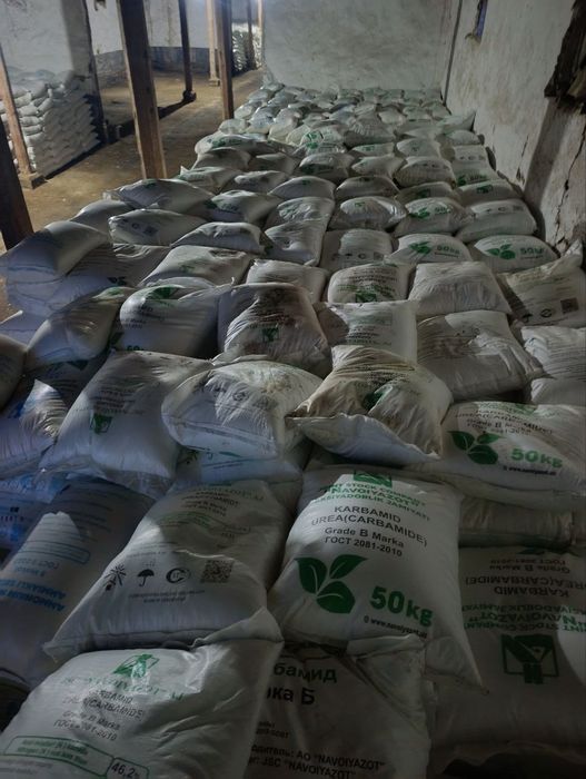 Mineral oʻgʻit sotaman.