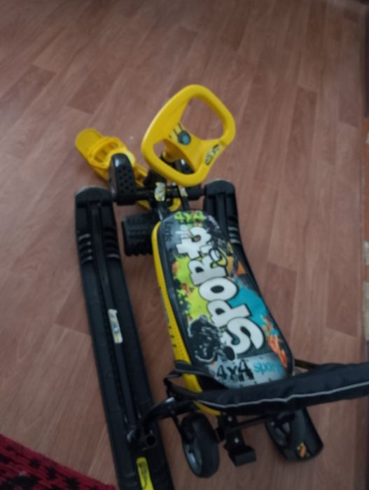 Детский снегокат