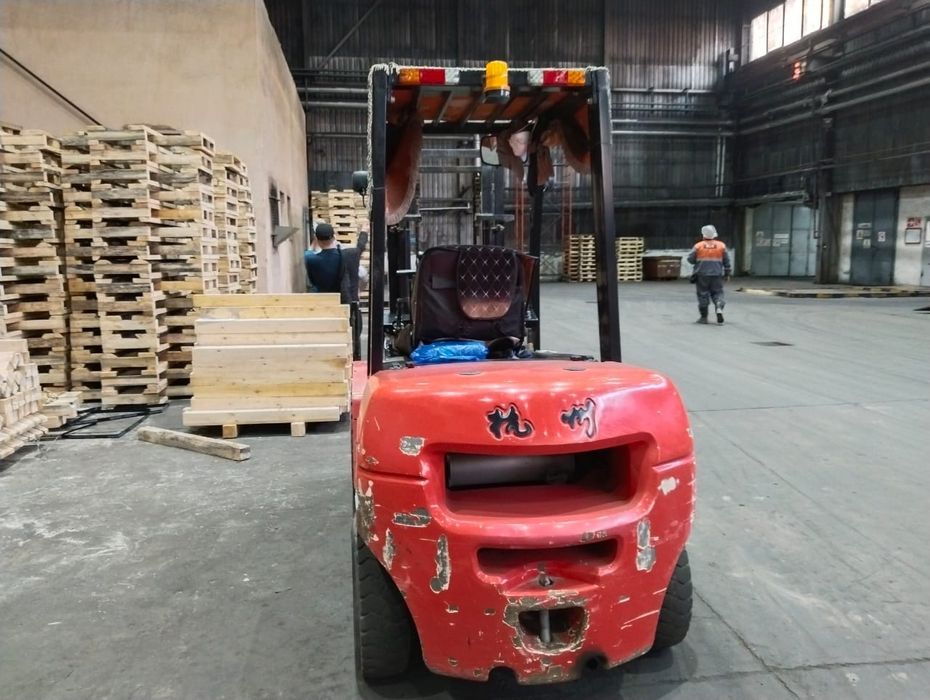 Услуги вилочного погрузчика