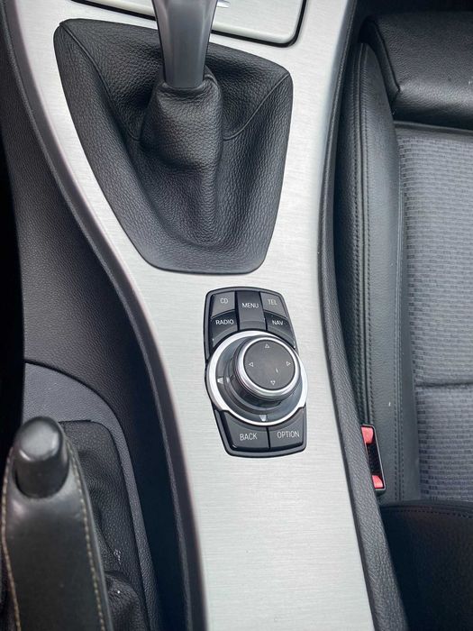 BMW 3 Series 2010 — imagine 5